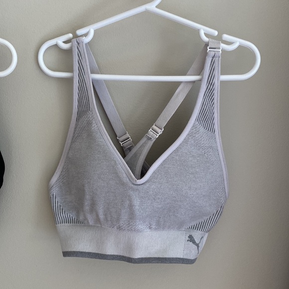 Puma sports bras - Picture 2 of 5